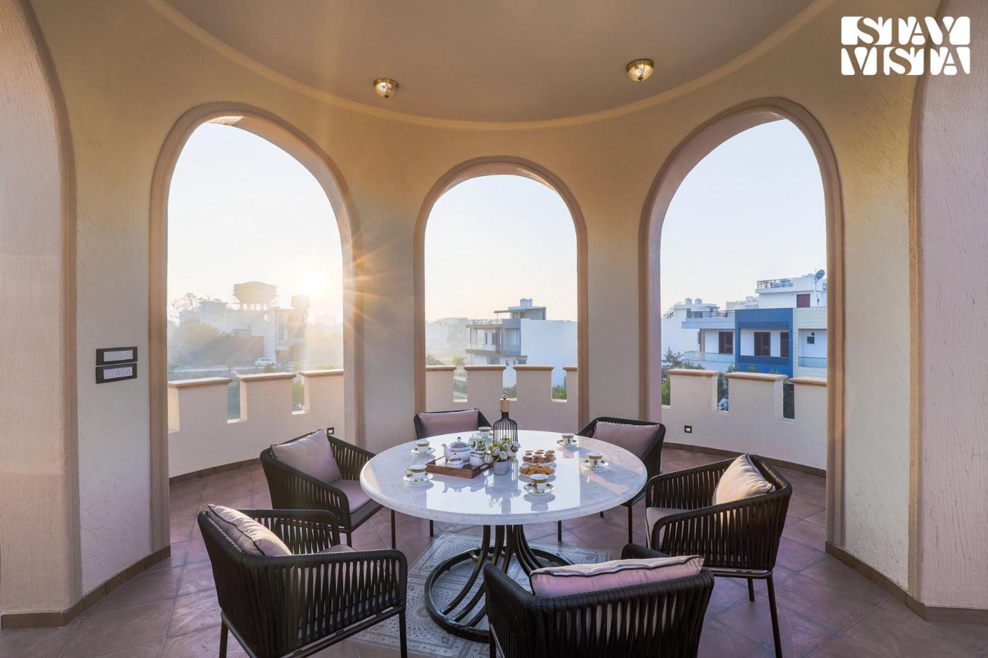 Stayvista'S Mystic Castle With Terrace, Swimming Pool, Lawn With Gazebo Джайпур Екстериор снимка